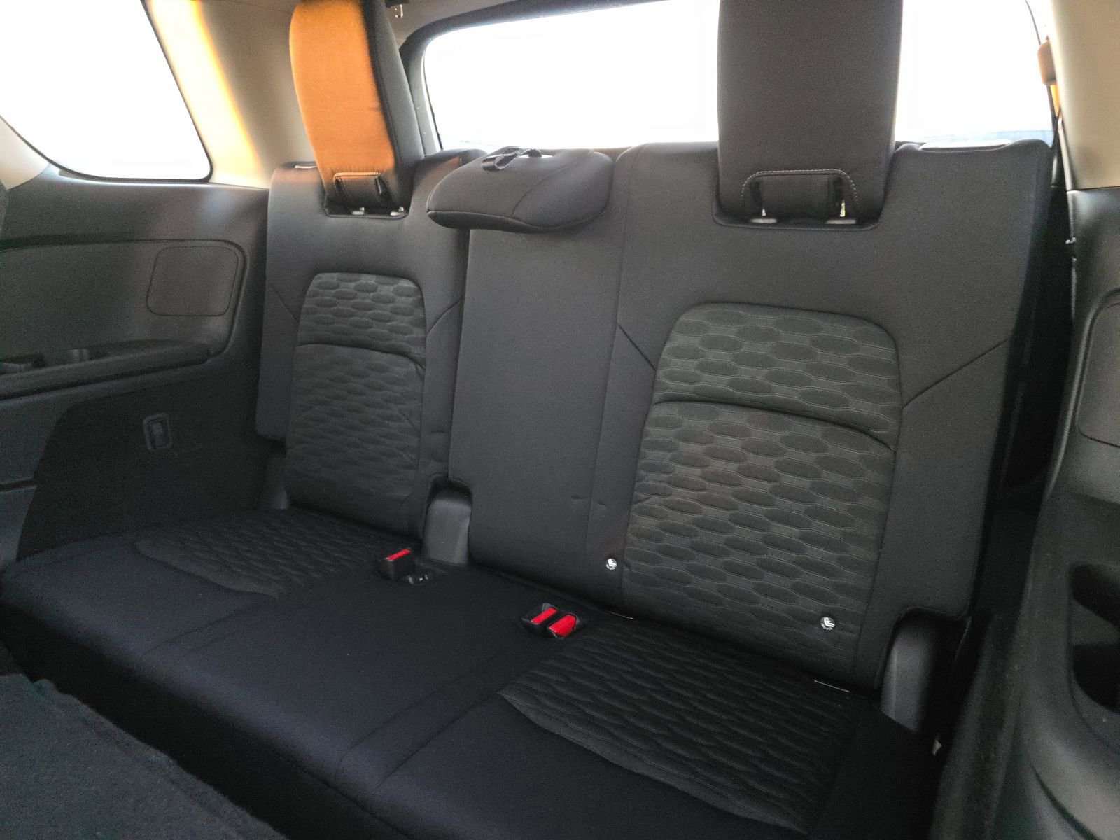 Used 2023 Nissan Pathfinder SV image 6