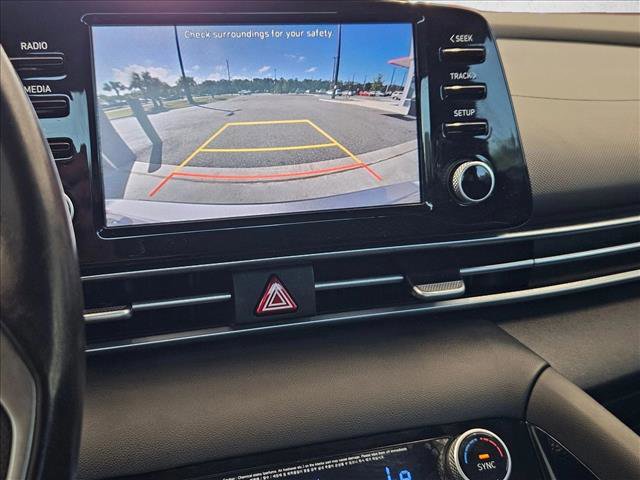 Used 2021 Hyundai Elantra SEL w/ Convenience Package image 13