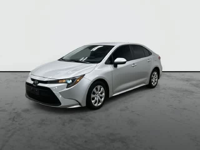 Used 2025 Toyota Corolla LE FWD image 7