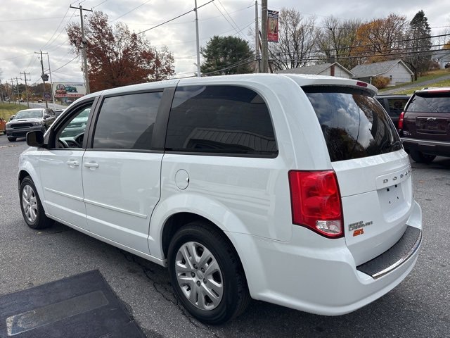 Used 2016 Dodge Grand Caravan SE w/ Quick Order Package 29E SE image 4