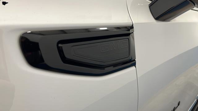 Used 2024 GMC Yukon XL Denali w/ Denali Reserve Package image 46