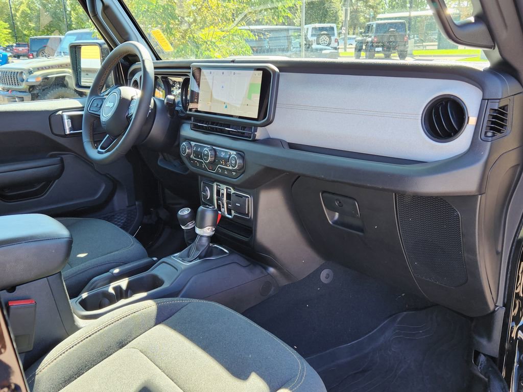 Used 2024 Jeep Gladiator Sport w/ Dual Top Group image 14