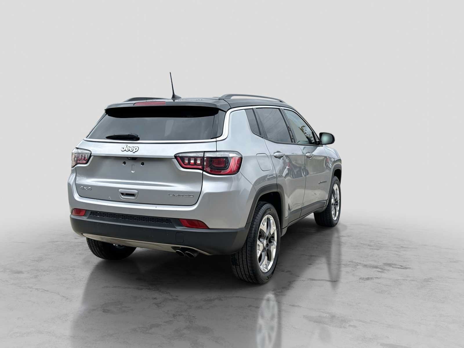 Used 2019 Jeep Compass Limited AWD/4WD image 6