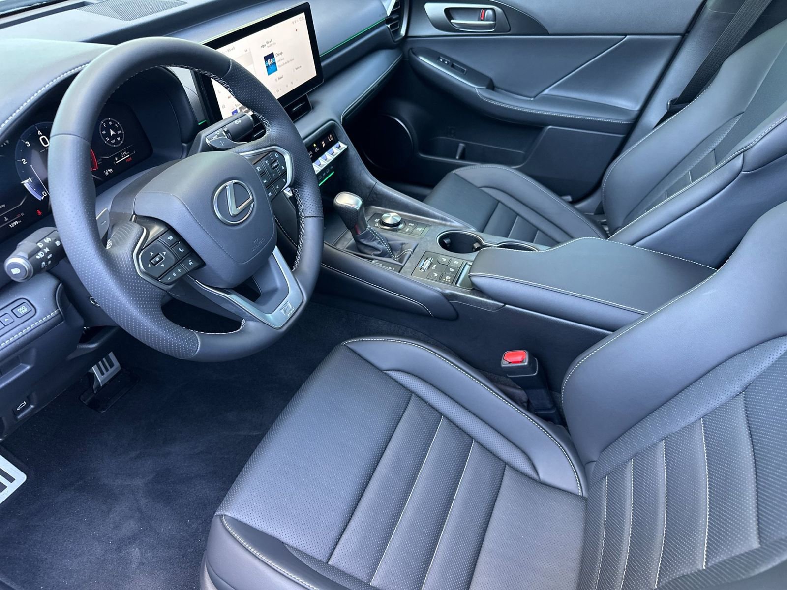 Used 2026 Lexus IS 350 F Sport RWD image 10