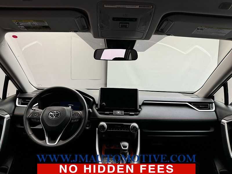 Used 2023 Toyota RAV4 Adventure image 11