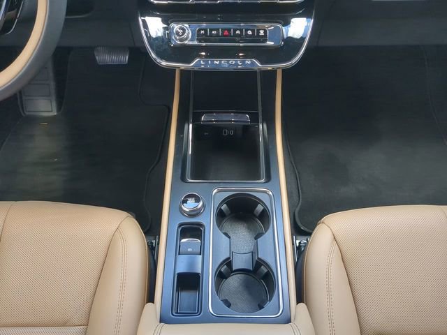 Used 2023 Lincoln Corsair Reserve image 21
