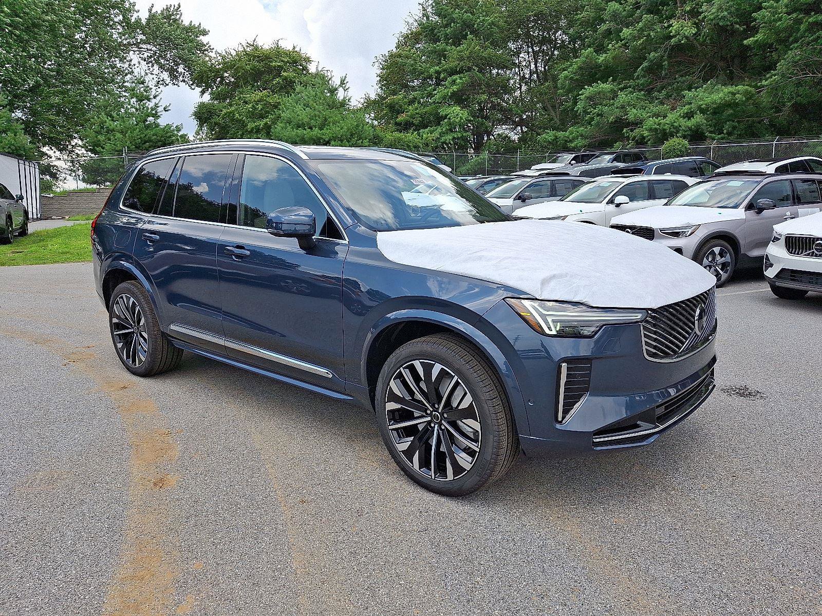 New 2026 Volvo XC90 B5 Plus