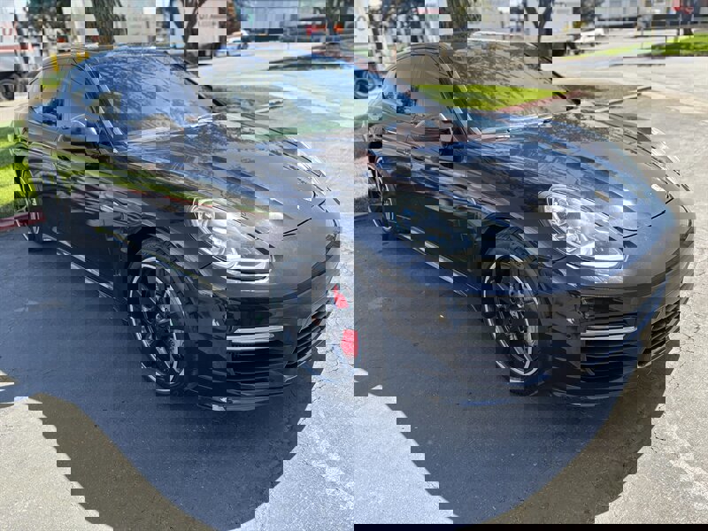Used 2015 Porsche Panamera Turbo image 3