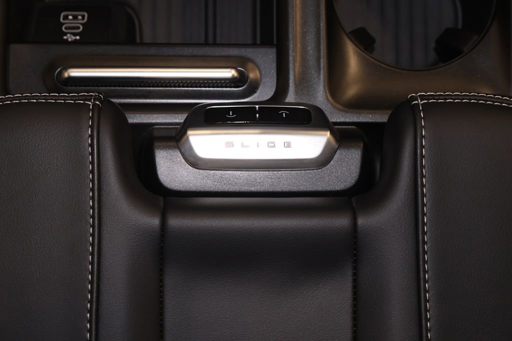 New 2026 Ford Expedition Platinum image 37