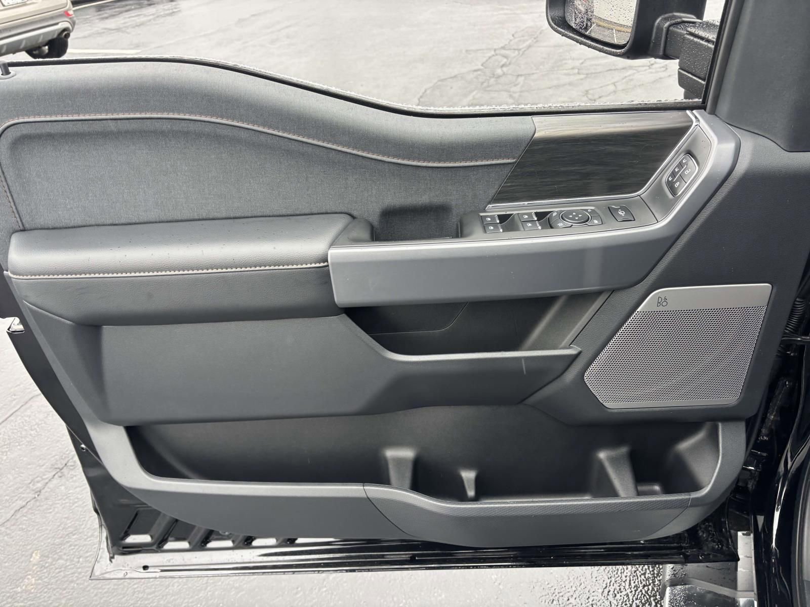 New 2025 Ford F150 Lariat w/ Equipment Group 502A High image 11