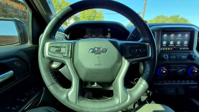 Used 2021 Chevrolet Silverado 1500 LT Trail Boss w/ Convenience Package II AWD/4WD image 33