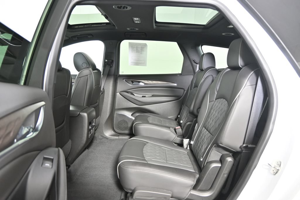 Used 2023 Buick Enclave Avenir w/ LPO, Floor Liner Package AWD/4WD image 18