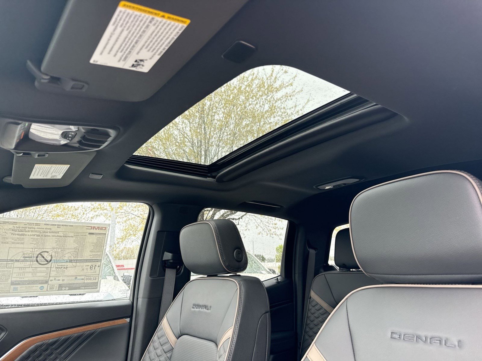 New 2026 GMC Canyon Denali image 22