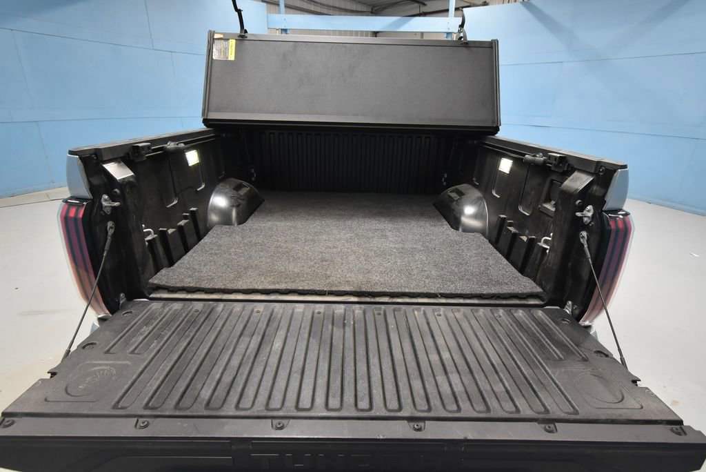 Used 2022 Toyota Tundra Platinum w/ Advanced Package AWD/4WD image 37