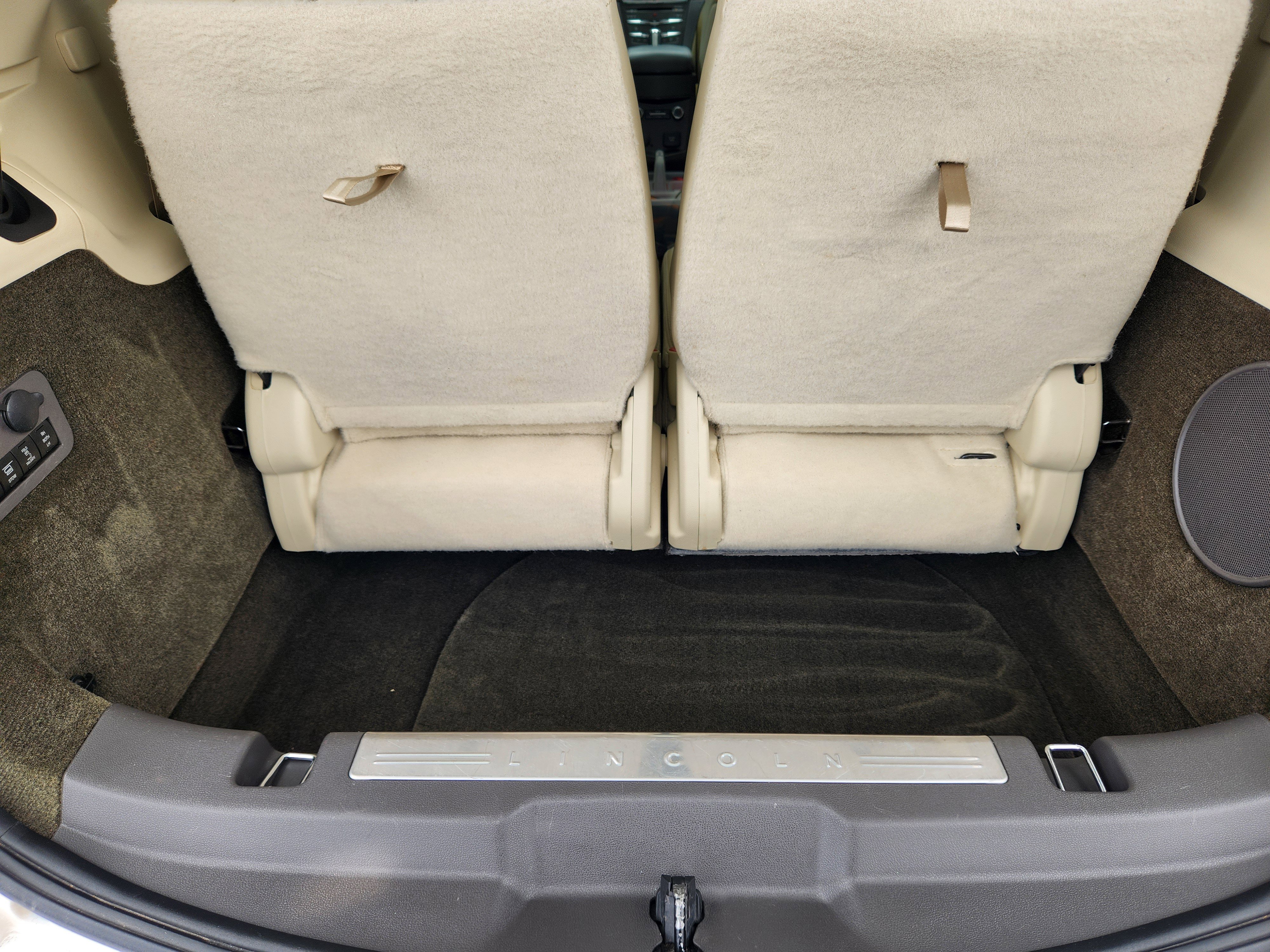 Used 2018 Lincoln MKT AWD w/ Technology Package image 33