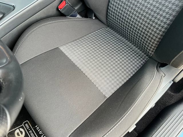 Used 2021 Dodge Challenger R/T w/ Blacktop Package image 18