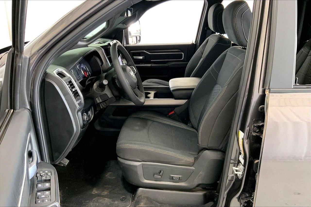 Used 2026 RAM 3500 Big Horn AWD/4WD image 17