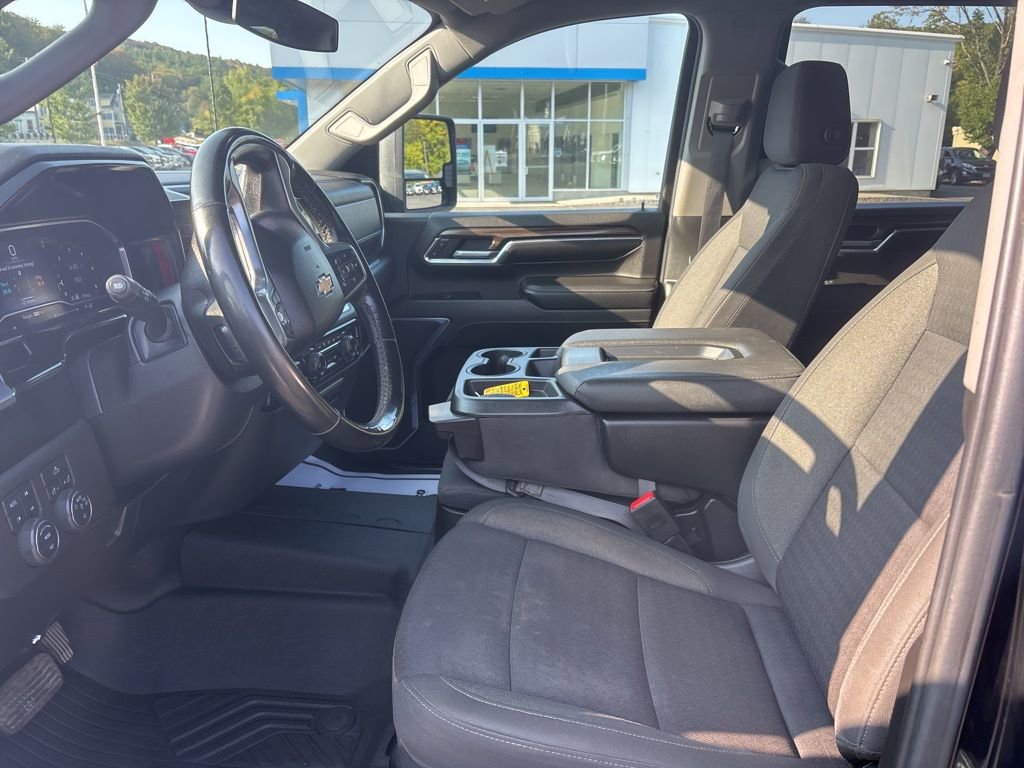 Certified 2024 Chevrolet Silverado 2500 LT w/ Convenience Package image 11