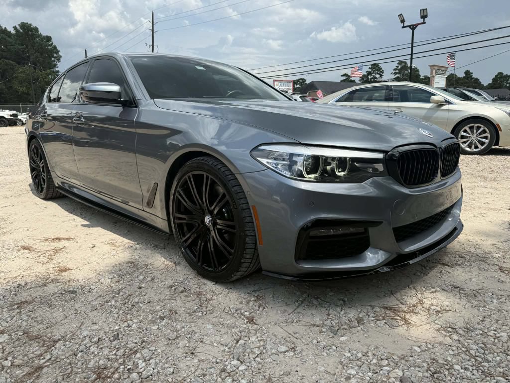 Used 2019 BMW 540i w/ M Sport Package RWD image 3