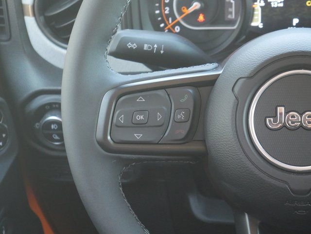 New 2025 Jeep Gladiator Sport image 17