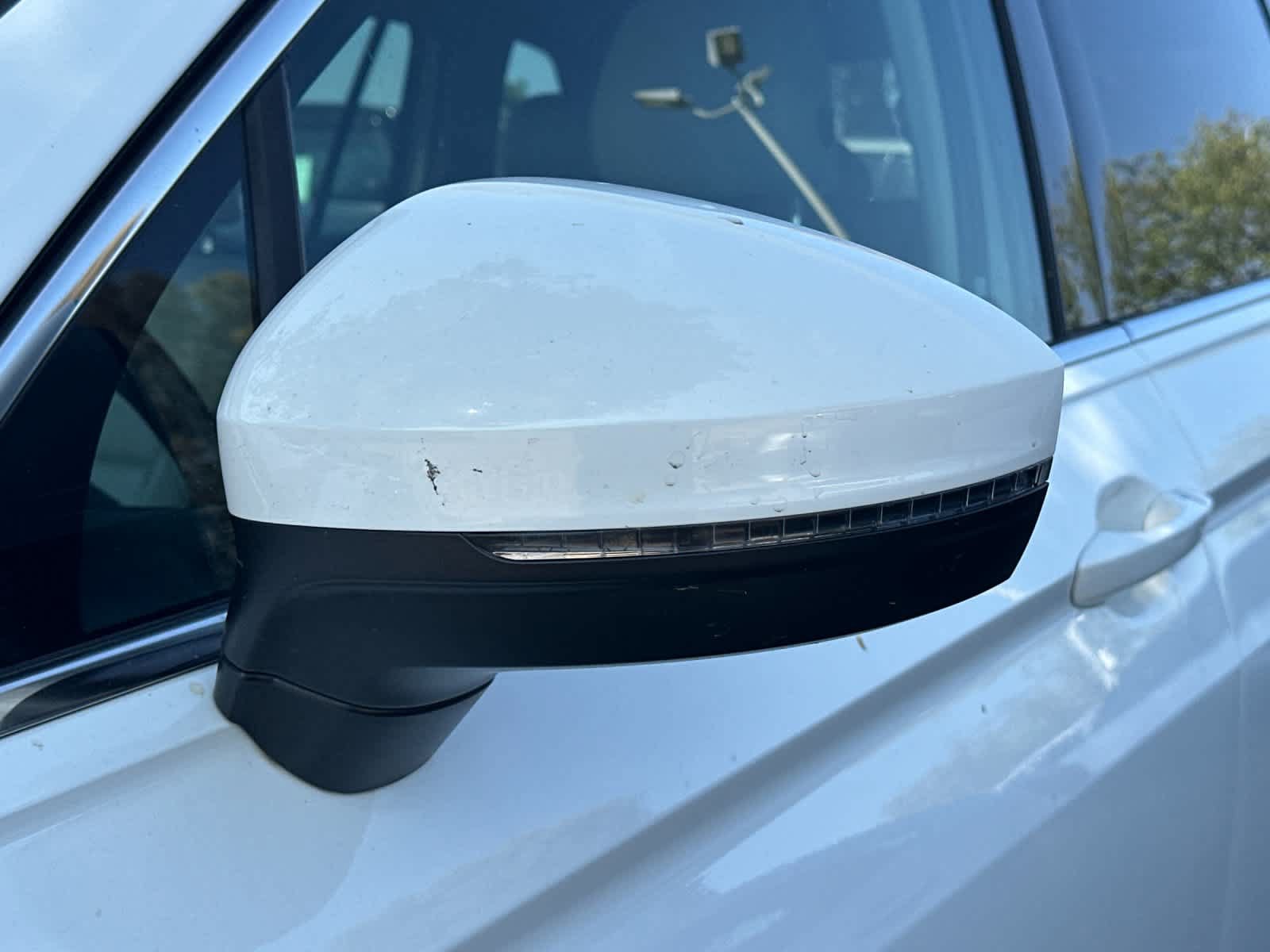 Used 2019 Volkswagen Tiguan SE w/ Panoramic Sunroof Package FWD image 7