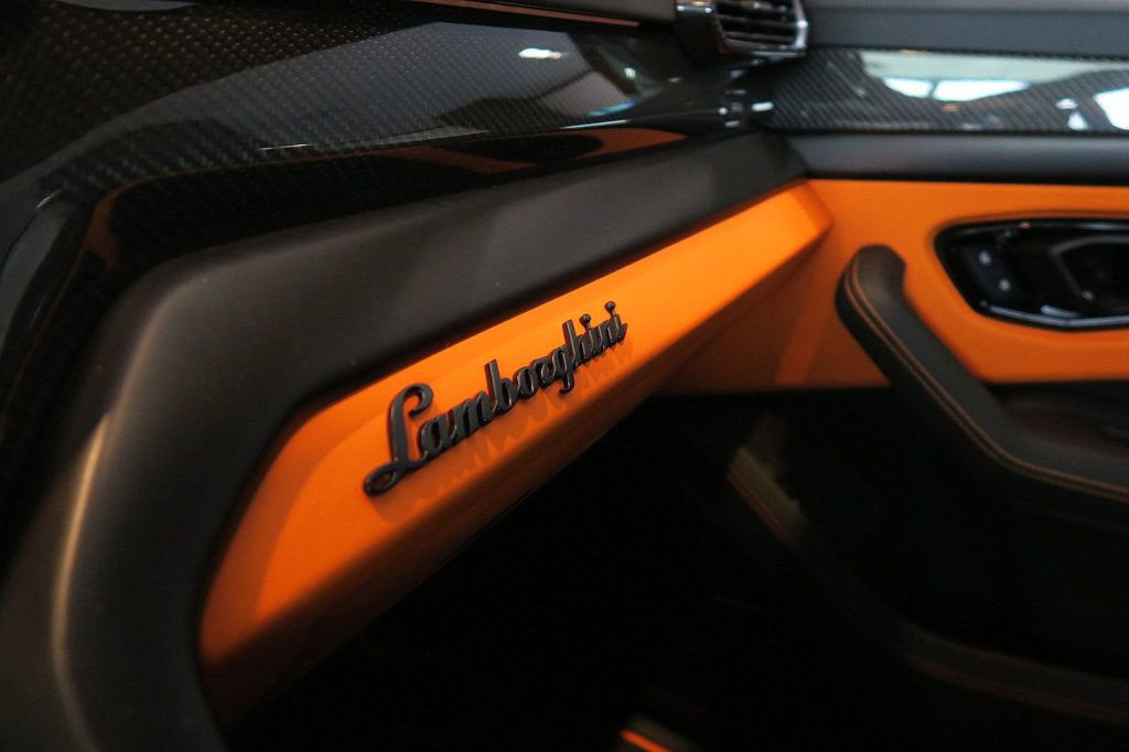 Used 2024 Lamborghini Urus S AWD/4WD image 27
