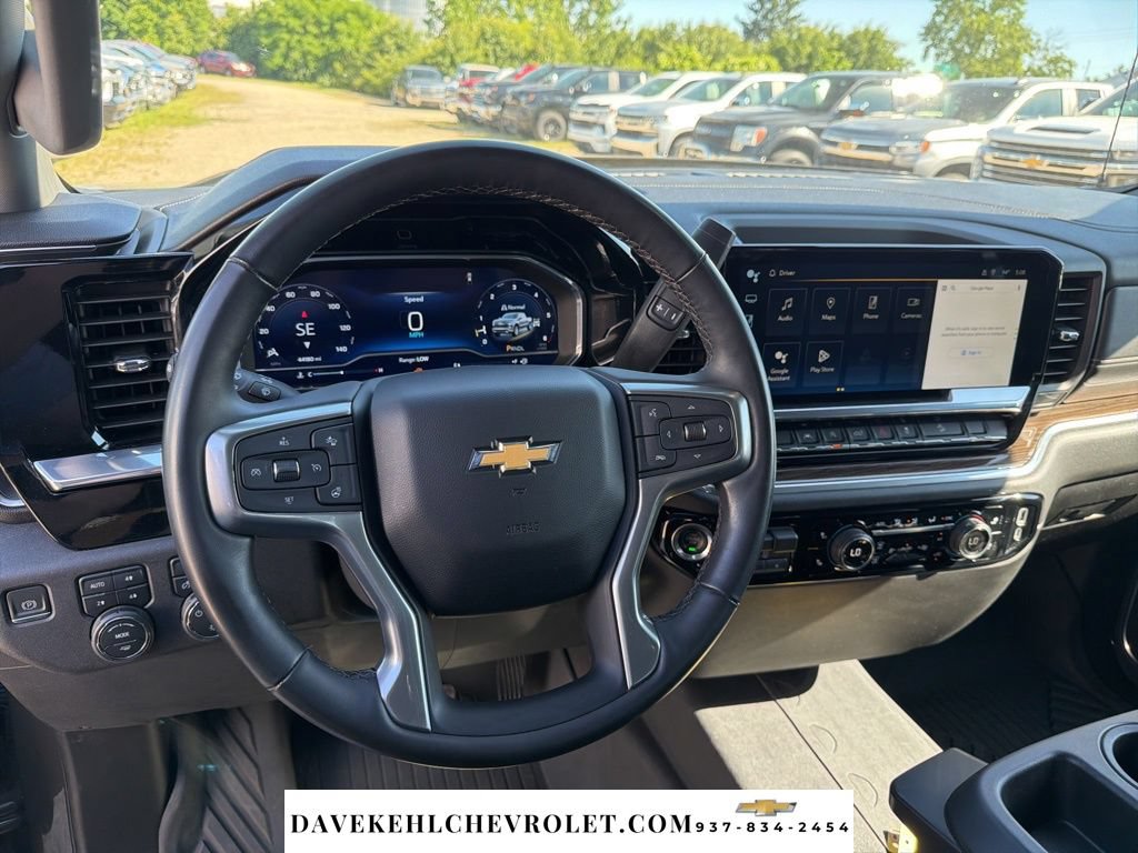Used 2023 Chevrolet Silverado 1500 LT AWD/4WD image 12