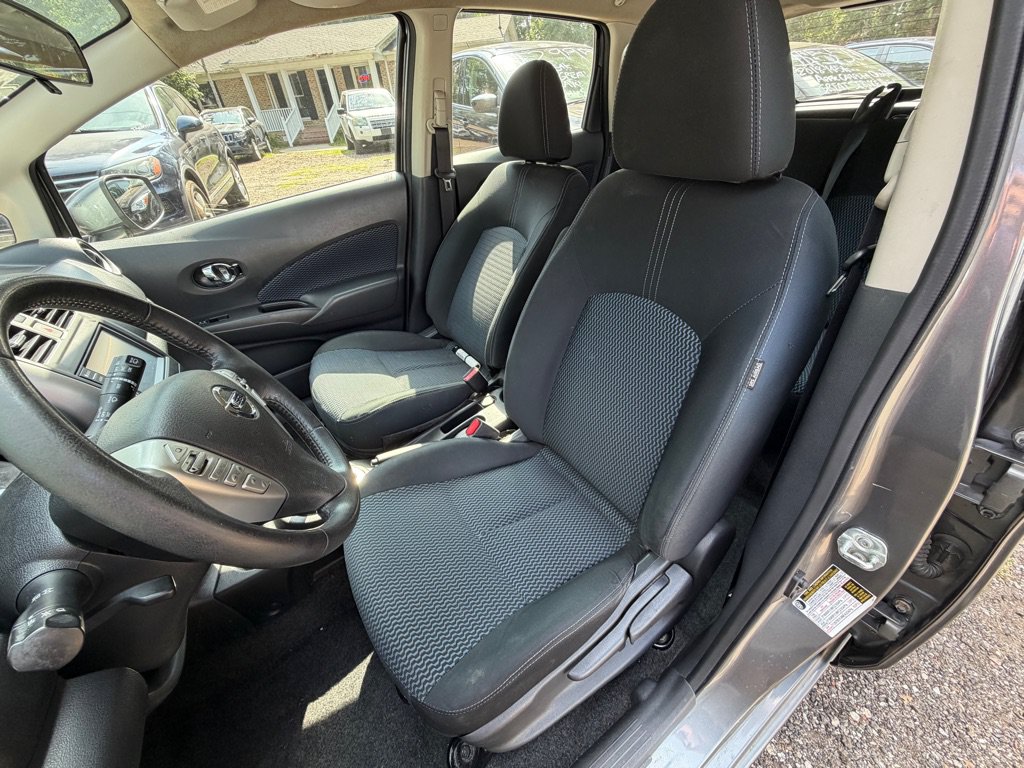 Used 2019 Nissan Versa Note SV FWD image 14