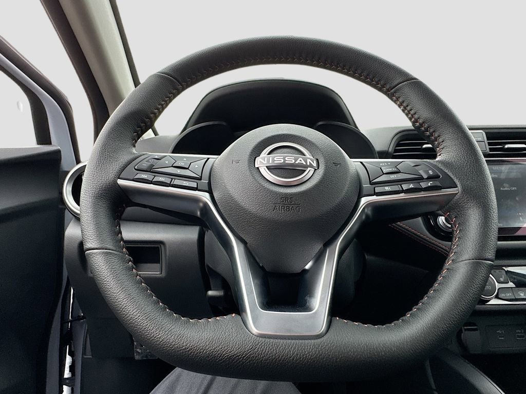 Used 2025 Nissan Versa SR w/ Trunk Package image 10