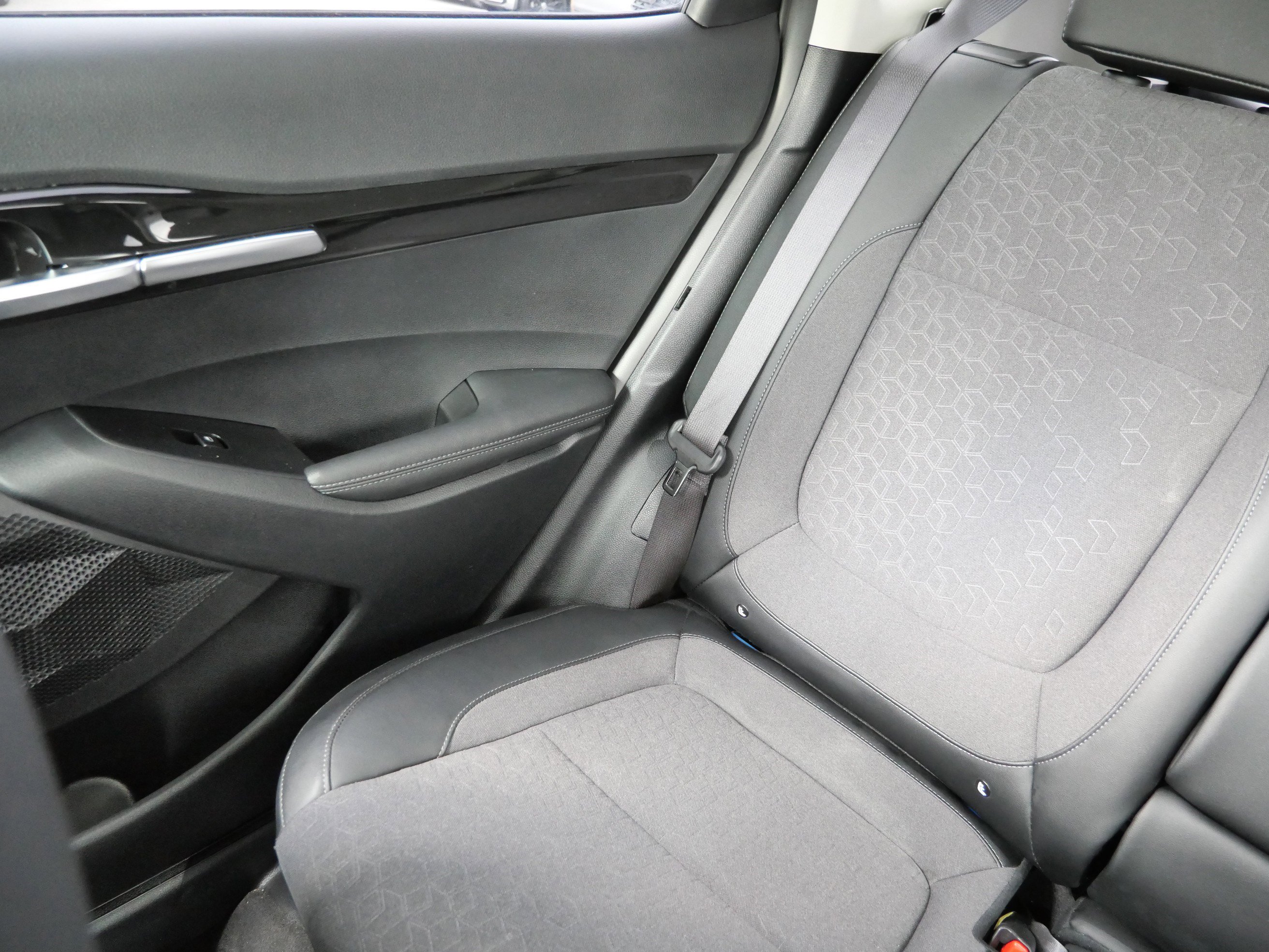 Used 2024 Kia Seltos S image 12