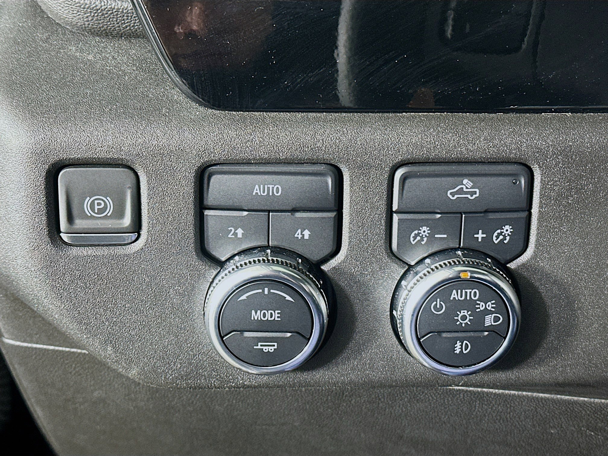 Used 2024 GMC Sierra 1500 Elevation image 16