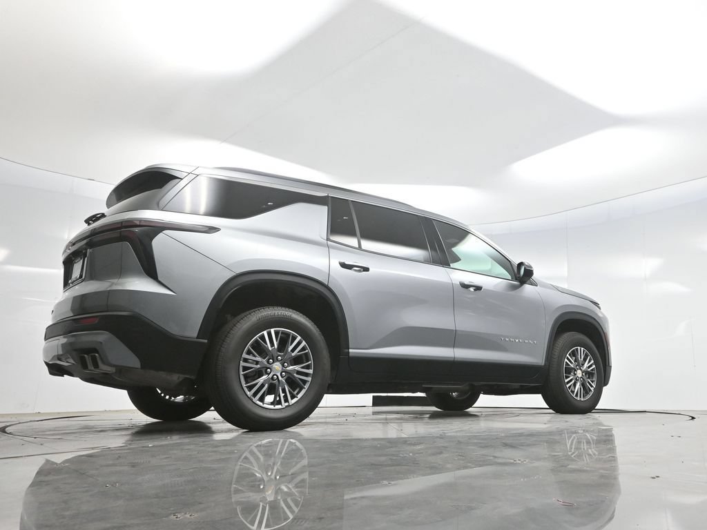 Used 2025 Chevrolet Traverse LT AWD/4WD image 60