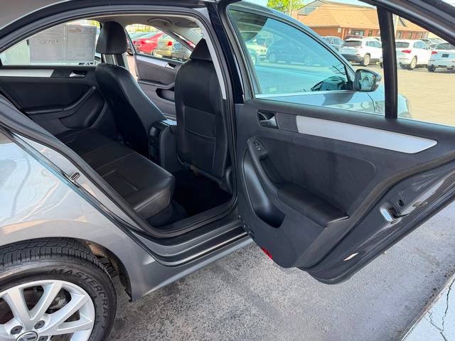 Used 2014 Volkswagen Jetta SE FWD image 13