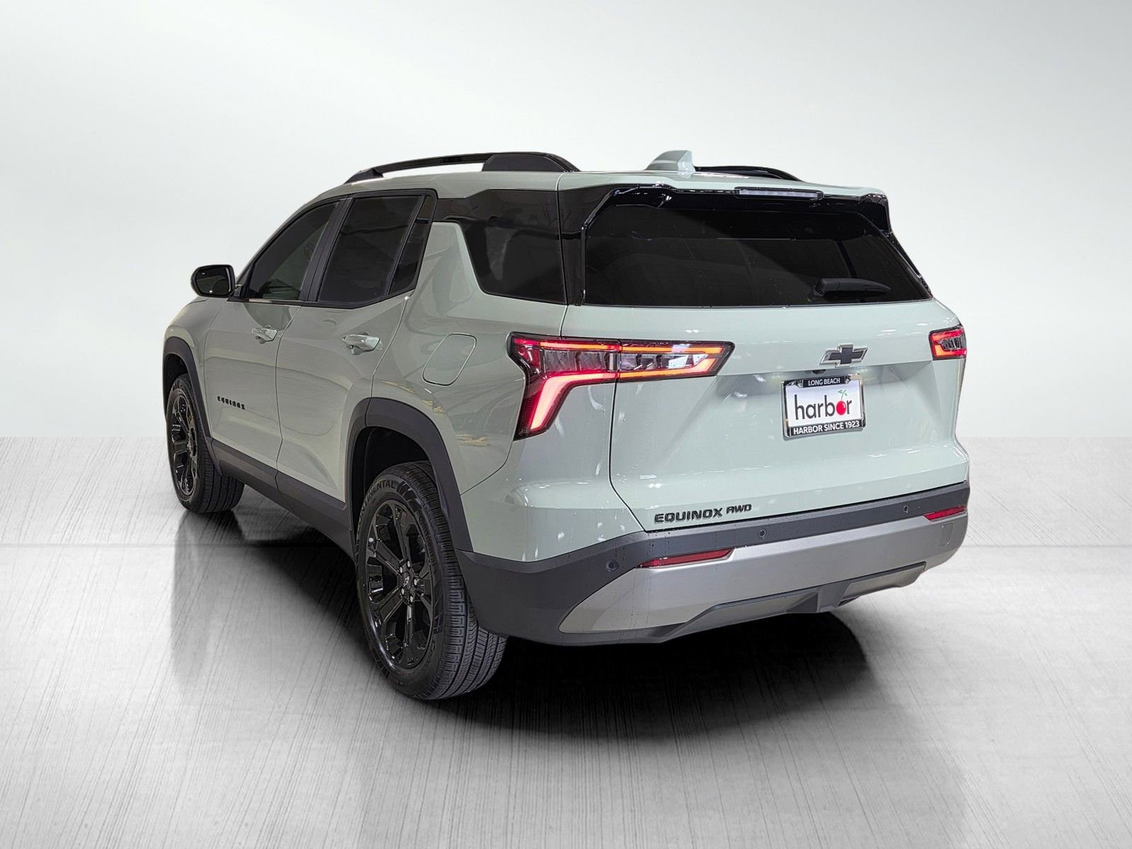 New 2026 Chevrolet Equinox LT w/ Convenience Package II AWD/4WD image 5