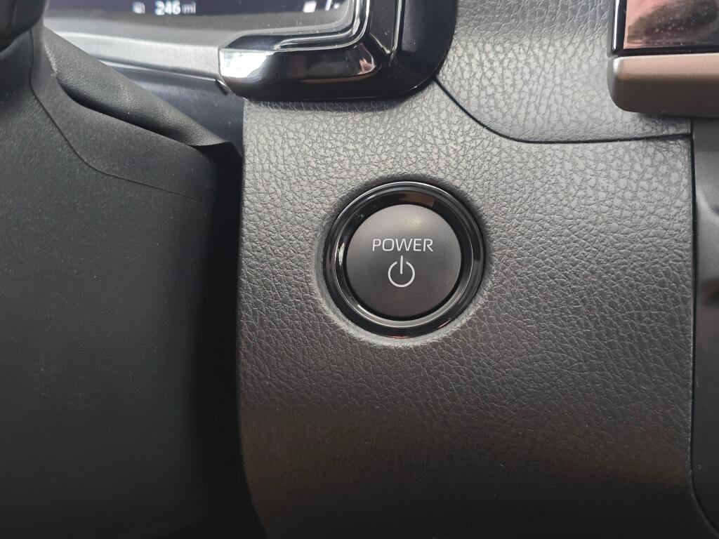 Used 2026 Toyota Camry LE image 31