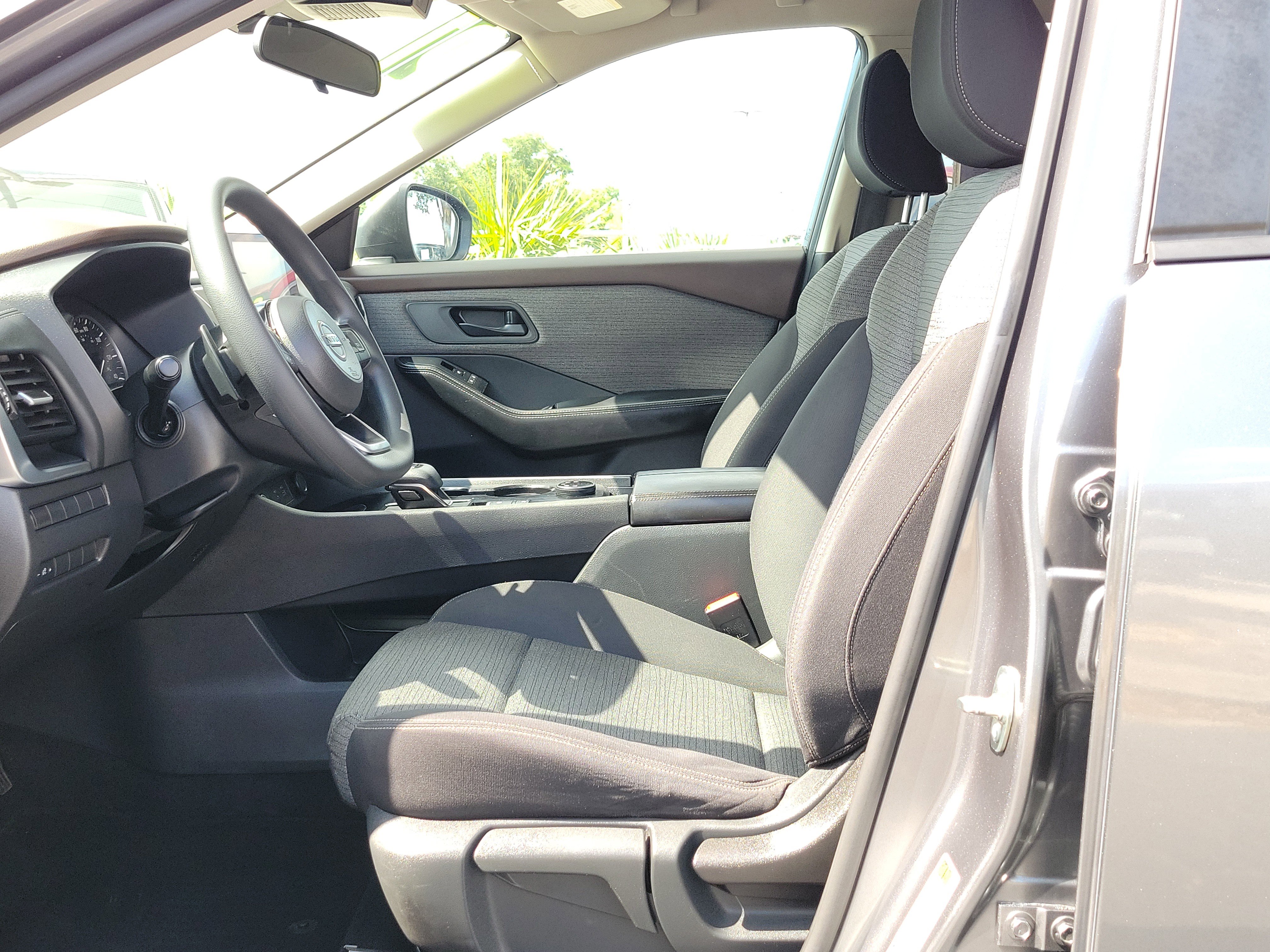 Used 2021 Nissan Rogue S AWD/4WD image 16