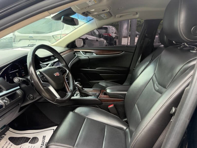 Used 2019 Cadillac XTS Luxury image 16