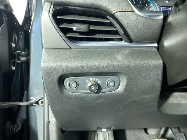 Used 2019 Chevrolet Traverse LT w/ LT Premium Package image 14