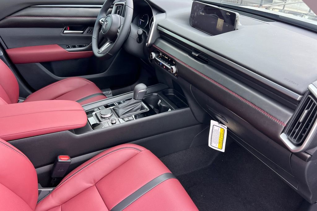 New 2026 MAZDA CX-50 AWD 2.5 Hybrid w/ Cargo Package image 17