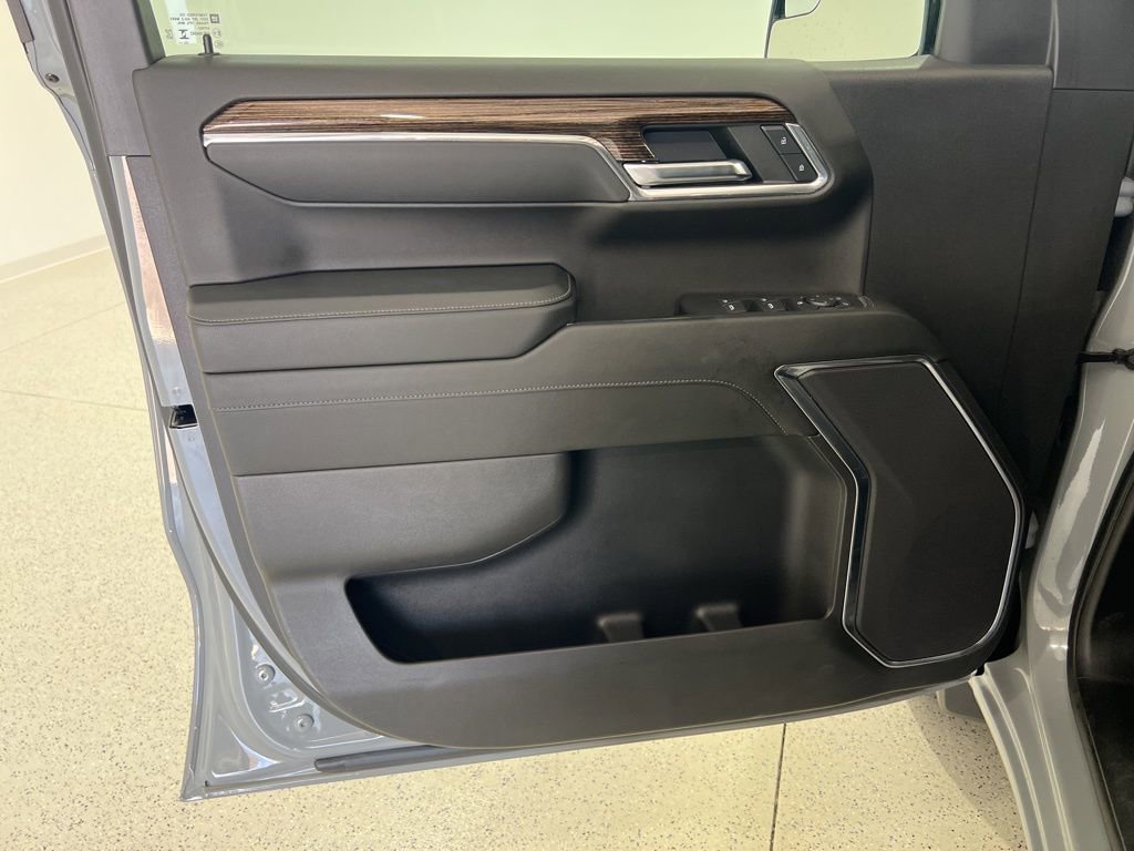 Used 2024 GMC Sierra 1500 Elevation image 19
