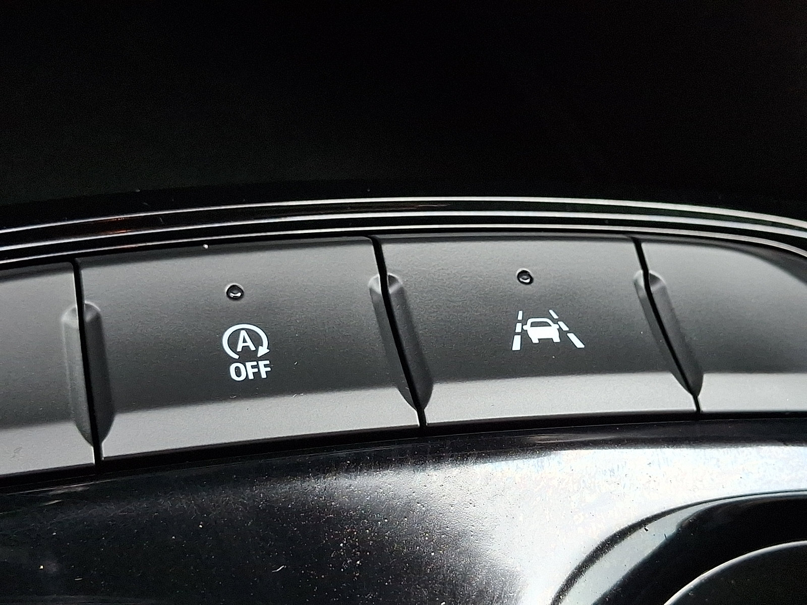 Used 2025 Buick Envista Sport Touring w/ Convenience I Package FWD image 24