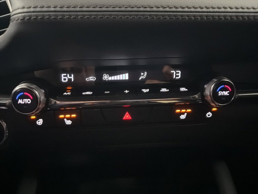 Used 2024 MAZDA MAZDA3 Hatchback w/Premium Plus Pkg image 18