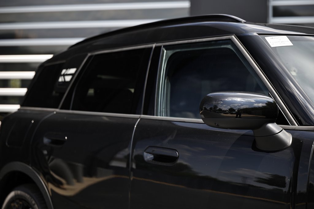 New 2025 MINI Cooper Countryman S w/ Comfort Package Max image 5