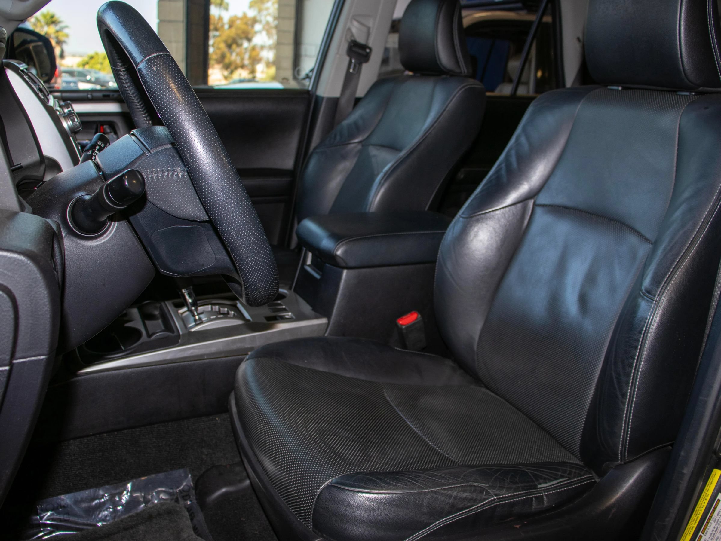 Used 2014 Toyota 4Runner Limited AWD/4WD image 15