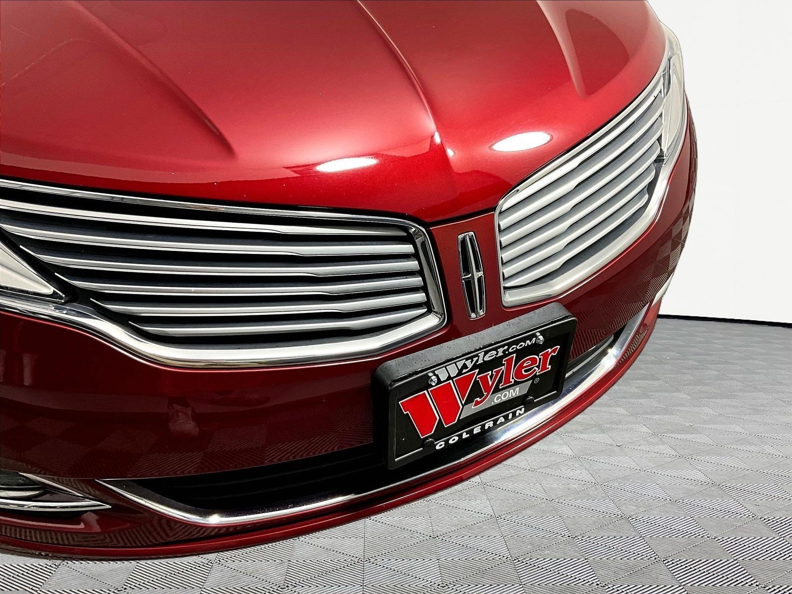 Used 2014 Lincoln MKZ w/ Equipment Group 101A Select FWD image 33
