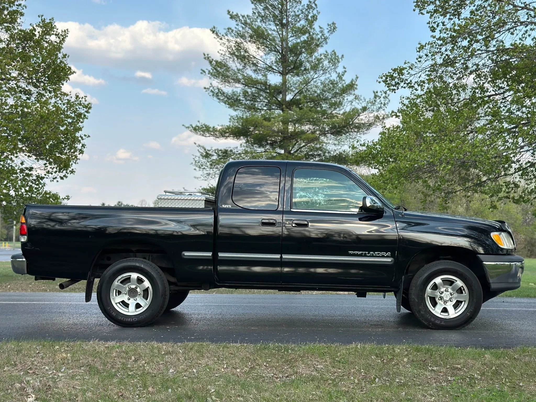 Used 2000 Toyota Tundra SR5 RWD image 4