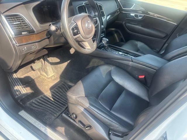 Used 2017 Volvo XC90 T6 Momentum w/ Vision Package AWD/4WD image 13