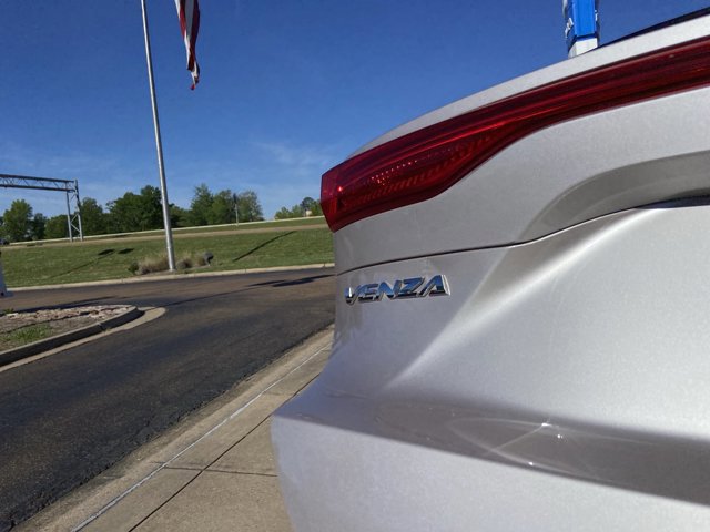 Used 2021 Toyota Venza LE image 54