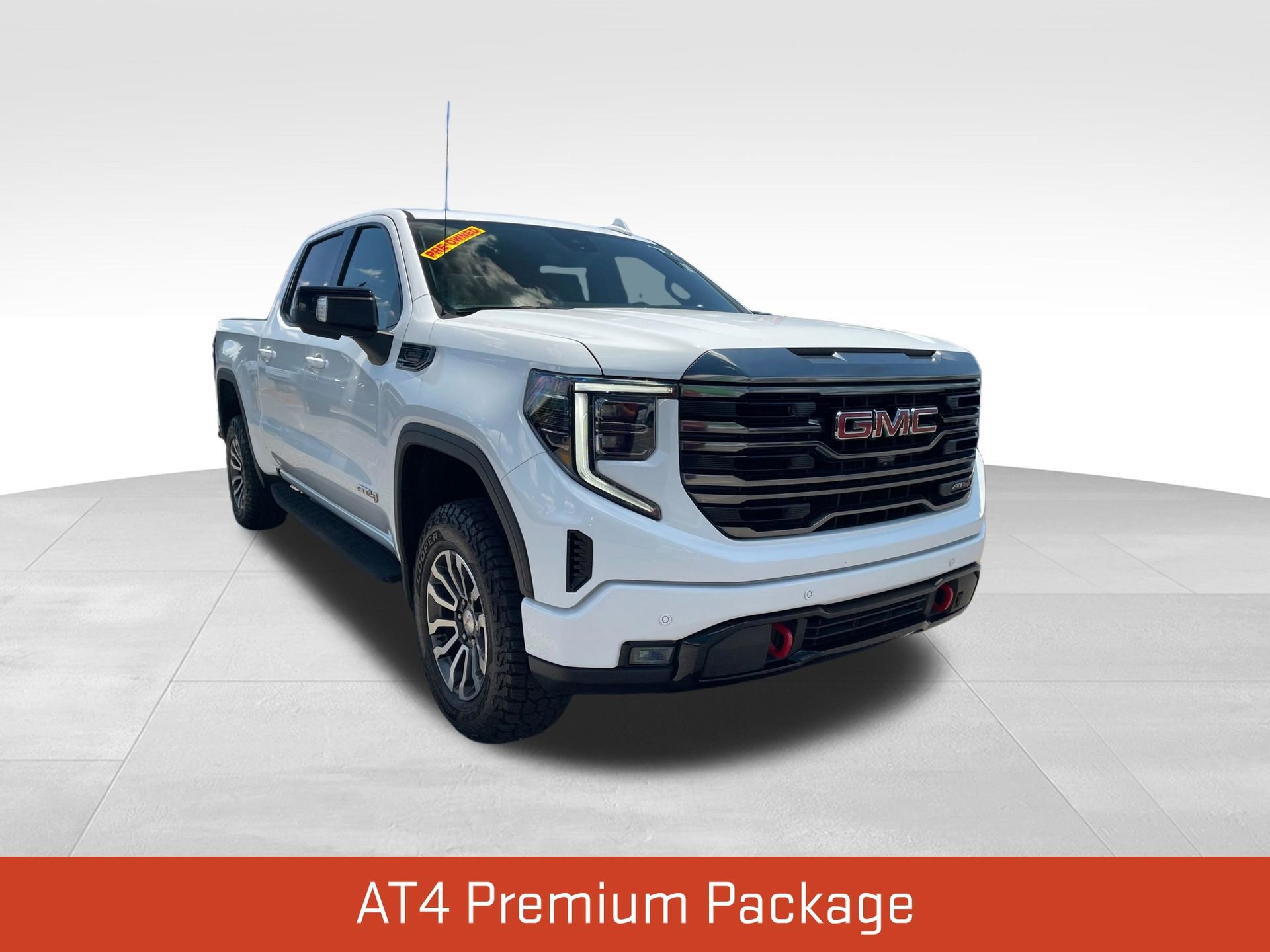 Used 2023 GMC Sierra 1500 AT4 w/ AT4 Premium Package AWD/4WD image 3