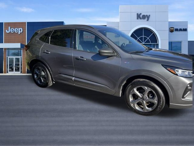 Used 2024 Ford Escape ST-Line AWD/4WD image 3